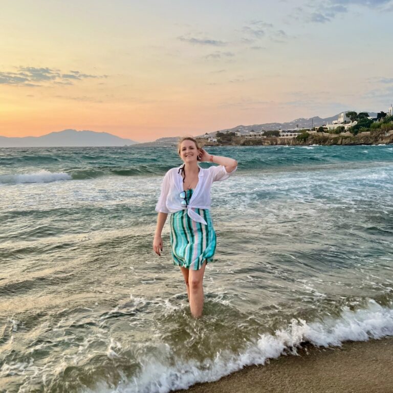 BeSeeingTheWorldYo: Enjoying golden hour in Greece.